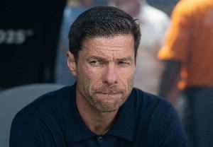 还得买!记者:阿隆索要求今夏再签1中场+1后卫,皇马需要先卖人 还得买!记者:阿隆索要求今夏再签1中场+1后卫,皇马需要先卖人