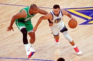 库里谈霍福德加盟勇士的可能性:若真发生我才会谈论 他是总冠军 库里谈霍福德加盟勇士的可能性:若真发生我才会谈论 他是总冠军