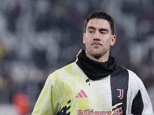 米体:尤文希望出售弗拉霍维奇,愿为球员提供一笔遣散费 米体:尤文希望出售弗拉霍维奇,愿为球员提供一笔遣散费