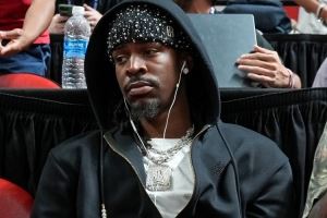 🤔莫兰特发文:他们以为你在炫耀 其实你一直都为自己感到骄傲 🤔莫兰特发文:他们以为你在炫耀 其实你一直都为自己感到骄傲