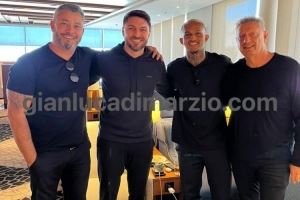 迪马：韦斯利-法兰卡已乘机离开里约，将于周日上午抵达罗马