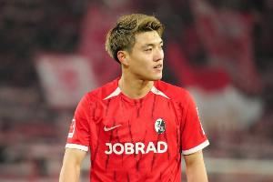 记者:法兰克福与堂安律谈妥协议,弗赖堡要价至少2000万欧+奖金 记者:法兰克福与堂安律谈妥协议,弗赖堡要价至少2000万欧+奖金