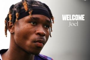 罗马诺:赫尔城租借曼城19岁边锋恩达拉达成协议 罗马诺:赫尔城租借曼城19岁边锋恩达拉达成协议