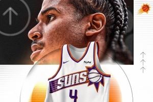 未换号!太阳官方:杰伦-格林新赛季将穿4号球衣出战 未换号!太阳官方:杰伦-格林新赛季将穿4号球衣出战