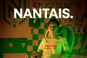 官方:南特租借美因茨中场洪贤锡,并拥有买断选项 官方:南特租借美因茨中场洪贤锡,并拥有买断选项