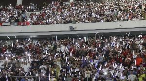 火爆🔥2025苏超8轮48场观众总数已突破110万,场均2.3万人观战 火爆🔥2025苏超8轮48场观众总数已突破110万,场均2.3万人观战