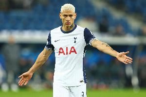 阿邦拉霍:理查利森不足以在热刺效力,他应该和我们一起当评论员 阿邦拉霍:理查利森不足以在热刺效力,他应该和我们一起当评论员