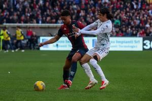 罗马诺:AC米兰总价2000万欧报价德温特,热那亚要价2500万欧 罗马诺:AC米兰总价2000万欧报价德温特,热那亚要价2500万欧