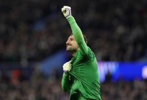 大卫-詹姆斯:多纳鲁马更适合欧冠环境,他的下家选择很有限 大卫-詹姆斯:多纳鲁马更适合欧冠环境,他的下家选择很有限