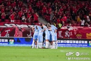 河南俱乐部酒祖杜康1-4上海海港 卡多索点射 河南俱乐部酒祖杜康1-4上海海港 卡多索点射
