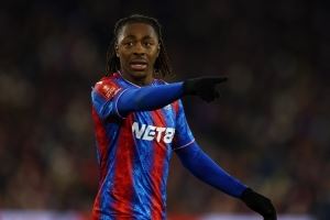 记者:埃泽的6800万镑解约金条款将于今日到期 记者:埃泽的6800万镑解约金条款将于今日到期