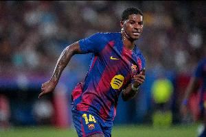 世体:巴萨加快办理手续,想在西甲首轮比赛前完成拉什福德的注册 世体:巴萨加快办理手续,想在西甲首轮比赛前完成拉什福德的注册