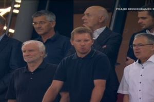 德超杯决赛拜仁vs斯图加特,德国国家队主帅纳格尔斯曼现场观战 德超杯决赛拜仁vs斯图加特,德国国家队主帅纳格尔斯曼现场观战