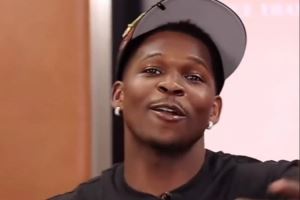 周玲安:华子昨天直播跟我说 如果不打球 可能就去做说唱歌手了 周玲安:华子昨天直播跟我说 如果不打球 可能就去做说唱歌手了