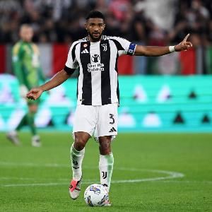 布雷默:我整个膝盖都伤了感谢尤文队医帮我 我们能争夺意甲冠军 布雷默:我整个膝盖都伤了感谢尤文队医帮我 我们能争夺意甲冠军