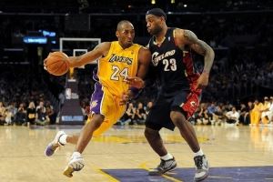 美媒转发阿里纳斯旧时言论:如果两人单挑 科比会吊打詹姆斯 美媒转发阿里纳斯旧时言论:如果两人单挑 科比会吊打詹姆斯