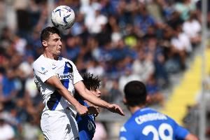 记者:帕瓦尔已同意加盟马赛,双方俱乐部正在商议转会形式 记者:帕瓦尔已同意加盟马赛,双方俱乐部正在商议转会形式