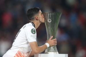 官方:西汉姆后卫阿格德转会加盟马赛 官方:西汉姆后卫阿格德转会加盟马赛