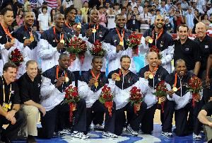 《救赎之队》!詹姆斯和保罗以现役身份进入名人堂 创NBA历史纪录 《救赎之队》!詹姆斯和保罗以现役身份进入名人堂 创NBA历史纪录