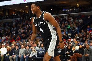 4年2.29亿顶薪!Lowe:喜欢福克斯和马刺的提前续约 他会强势反弹 4年2.29亿顶薪!Lowe:喜欢福克斯和马刺的提前续约 他会强势反弹