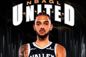 G联盟场均17.5分!美记:太阳与杰登-沙克尔福德签Exhibit 10合同 G联盟场均17.5分!美记:太阳与杰登-沙克尔福德签Exhibit 10合同