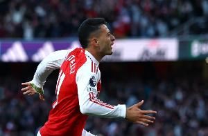 这价格🤔法尔克:拜仁夏窗曾想3500万欧签小马丁 枪手认为不够 这价格🤔法尔克:拜仁夏窗曾想3500万欧签小马丁 枪手认为不够