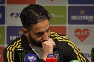 不满记者提问!阿莫林:有时判罚对我们不利 今天丢的球训练练过 不满记者提问!阿莫林:有时判罚对我们不利 今天丢的球训练练过