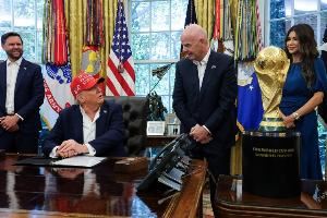 泰晤士:欧足联多数成员支持禁赛以色列,但特朗普介入让投票暂缓 泰晤士:欧足联多数成员支持禁赛以色列,但特朗普介入让投票暂缓