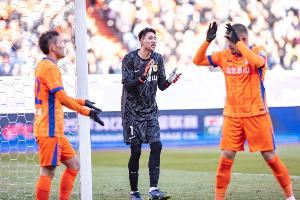 鲁媒:于金永近期出现肺炎症状,一直没有参加泰山训练 鲁媒:于金永近期出现肺炎症状,一直没有参加泰山训练