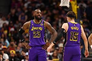 从头号科密到盛赞詹皇!里夫斯曾调侃老詹无冠 后坦言被彻底打服 从头号科密到盛赞詹皇!里夫斯曾调侃老詹无冠 后坦言被彻底打服