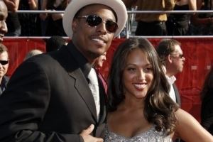 有没有边撒钱边让一堆女孩👄你的🦅?皮尔斯:撒钱的事倒没有 有没有边撒钱边让一堆女孩👄你的🦅?皮尔斯:撒钱的事倒没有