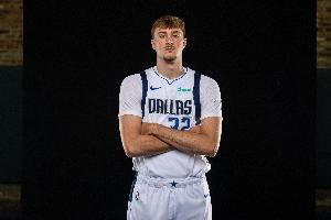 超大阵容!独行侠训练中排出了弗拉格+华盛顿+浓眉+莱夫利 超大阵容!独行侠训练中排出了弗拉格+华盛顿+浓眉+莱夫利