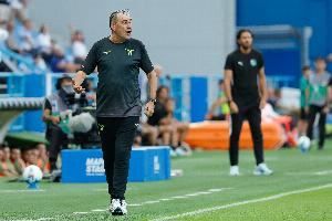 补时被反超+最终绝平!萨里再次缺席赛后采访,助教称他身体不适 补时被反超+最终绝平!萨里再次缺席赛后采访,助教称他身体不适