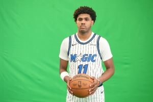 魔术主帅盛赞25号秀小理查德森高球商:他能阅读比赛 且非常好问 魔术主帅盛赞25号秀小理查德森高球商:他能阅读比赛 且非常好问