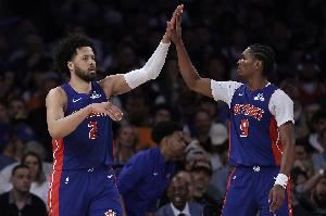 活塞VS灰熊首发:康宁汉姆&艾维&奥萨尔登场 杰罗姆&波普出战 活塞VS灰熊首发:康宁汉姆&艾维&奥萨尔登场 杰罗姆&波普出战