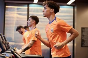 鲁媒:山东泰山10月10日恢复训练,备战对阵浙江队的比赛 鲁媒:山东泰山10月10日恢复训练,备战对阵浙江队的比赛