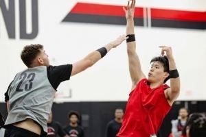 克林根:杨瀚森对阵国王时展示了实力 属于他的机会总会来的 克林根:杨瀚森对阵国王时展示了实力 属于他的机会总会来的