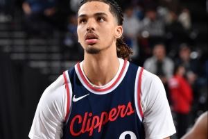 Shams:公牛将与前锋特伦廷-弗劳尔斯签下一份双向合同 Shams:公牛将与前锋特伦廷-弗劳尔斯签下一份双向合同