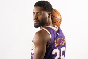 太阳主帅:裁掉巴特勒很艰难 古德温防守贡献很关键表现出色 太阳主帅:裁掉巴特勒很艰难 古德温防守贡献很关键表现出色