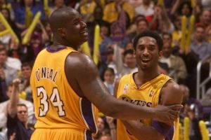 杨毅:说02西决湖人赢国王靠黑哨真不好反驳 奥尼尔最烦迪瓦茨了 杨毅:说02西决湖人赢国王靠黑哨真不好反驳 奥尼尔最烦迪瓦茨了