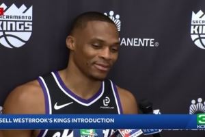 威少:休赛期我一直在享受家庭生活 我在这支球队里有很多朋友 威少:休赛期我一直在享受家庭生活 我在这支球队里有很多朋友