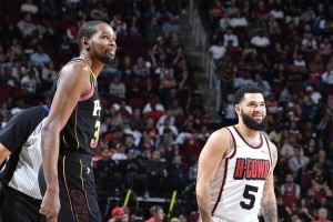 麦坎茨:老范本是那个能和KD复刻杜库挡拆的后卫 现在这战术没了 麦坎茨:老范本是那个能和KD复刻杜库挡拆的后卫 现在这战术没了