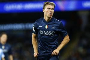 罗体:霍伊伦仍未伤愈回归,本轮战国米孔蒂考虑使用无锋阵 罗体:霍伊伦仍未伤愈回归,本轮战国米孔蒂考虑使用无锋阵