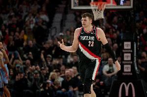 “克林根是战士你就是法师”?小杨:我哥冲锋陷阵我在后面扔水球 “克林根是战士你就是法师”?小杨:我哥冲锋陷阵我在后面扔水球