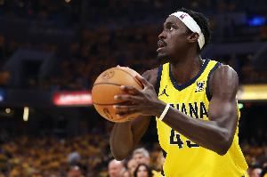 罚球失准!西亚卡姆25中12贡献32分15板 罚球12中5 罚球失准!西亚卡姆25中12贡献32分15板 罚球12中5