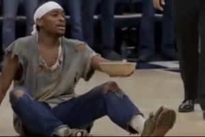 这哪个人才做的😅网友将SGA躺地大喘粗气AI恶搞成“乞丐要饭” 这哪个人才做的😅网友将SGA躺地大喘粗气AI恶搞成“乞丐要饭”