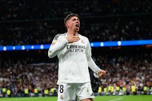 记者:巴尔韦德在本场比赛期间身患肠胃炎,因此最后精疲力竭 记者:巴尔韦德在本场比赛期间身患肠胃炎,因此最后精疲力竭