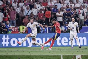 忘记初心?亚马尔曾回应欧洲杯对手拉比奥特:将死对方时再说话 忘记初心?亚马尔曾回应欧洲杯对手拉比奥特:将死对方时再说话