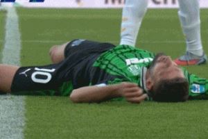 意媒:贝拉尔迪被撞倒地后感觉头晕,送到医院检查后表示一切都好 意媒:贝拉尔迪被撞倒地后感觉头晕,送到医院检查后表示一切都好