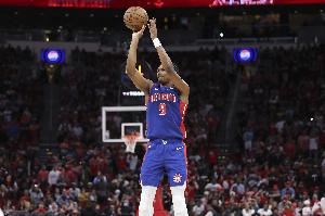 活塞主帅:奥萨尔在进攻端能以不同方式帮助球队 他还会继续成长 活塞主帅:奥萨尔在进攻端能以不同方式帮助球队 他还会继续成长